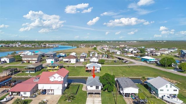 114 Admiral Lane, Freeport, TX 77541