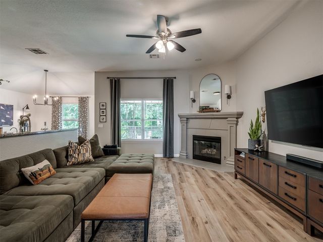 305 Spring Creek Road, Oklahoma City, OK 73117