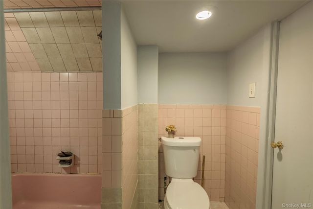 24 Jackson Street, Glen Cove, NY 11542