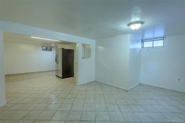 24 Jackson Street, Glen Cove, NY 11542