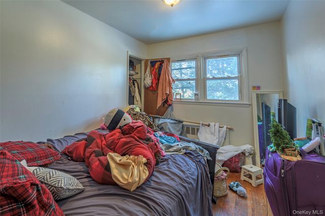 24 Jackson Street, Glen Cove, NY 11542