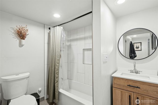 9520 2nd Avenue NW, Seattle, WA 98117