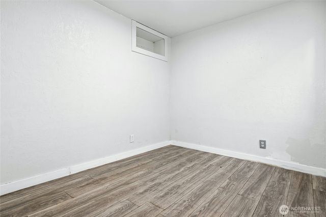 9520 2nd Avenue NW, Seattle, WA 98117