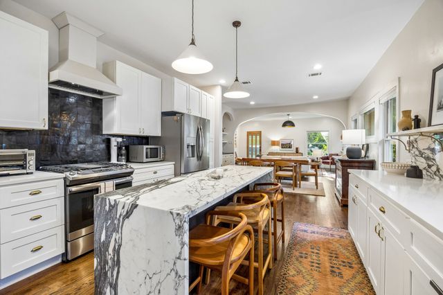 310 N Montclair Avenue, Dallas, TX 75208