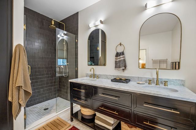 310 N Montclair Avenue, Dallas, TX 75208