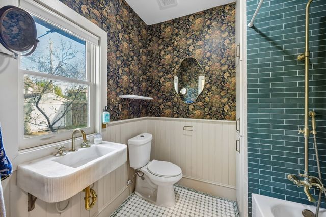 310 N Montclair Avenue, Dallas, TX 75208