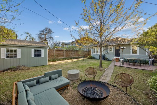 310 N Montclair Avenue, Dallas, TX 75208