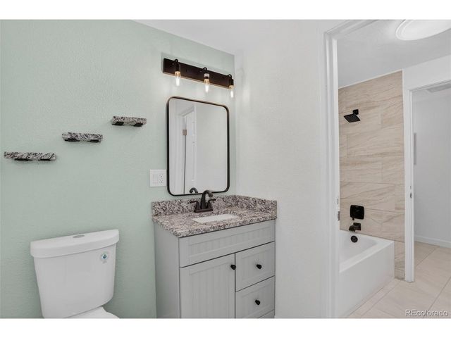 7335 E Quincy Ave 104, Denver, CO 80237