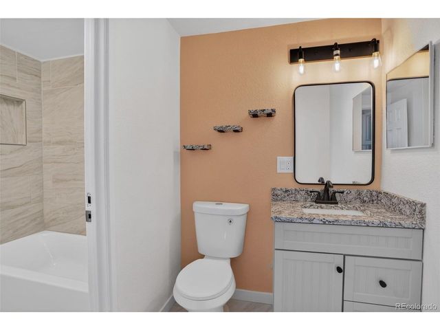 7335 E Quincy Ave 104, Denver, CO 80237