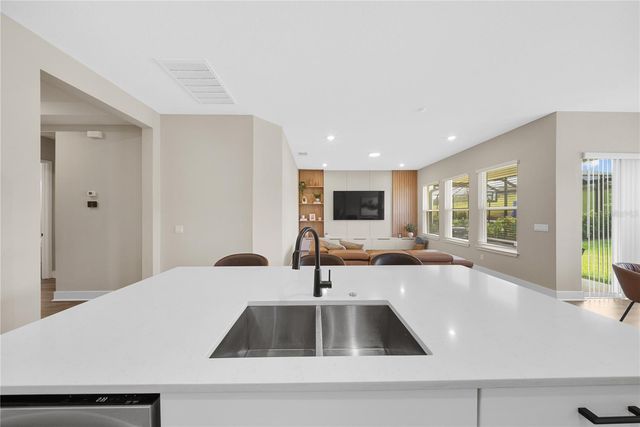 16055 SILVER BROOK WAY, Winter Garden, FL 34787