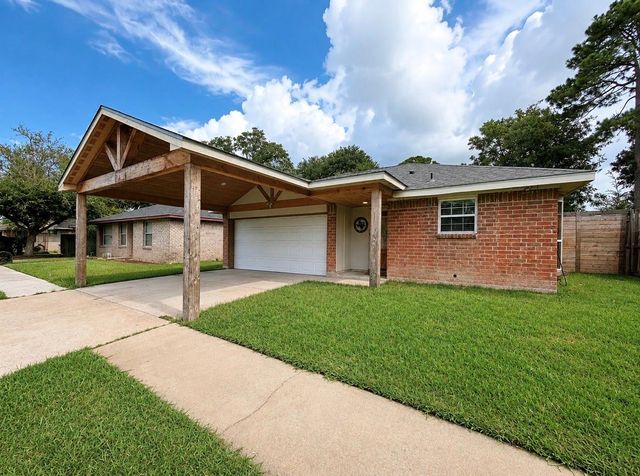 1427 Kappa Street, Pasadena, TX 77504