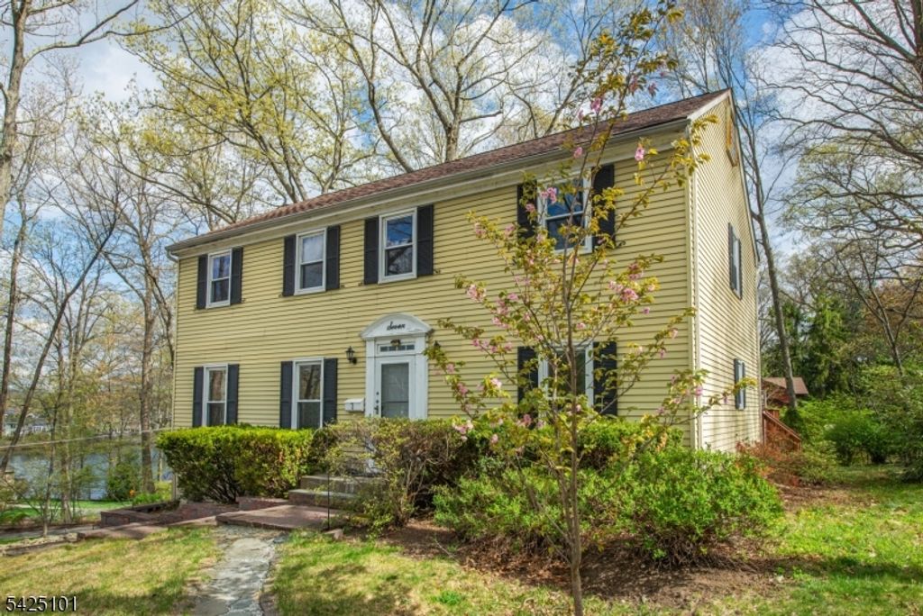7 Fernwood Trl, Mountain Lakes Boro, NJ 07046 — exterior