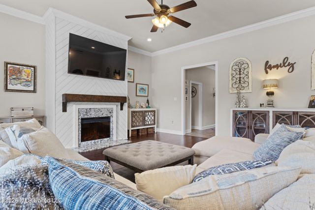 14391 Viola Way, D'iberville, MS 39540