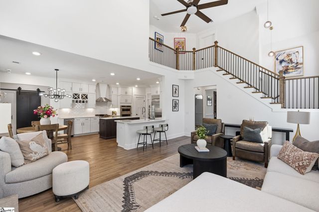 9 Compton Drive, Greenville, SC 29615