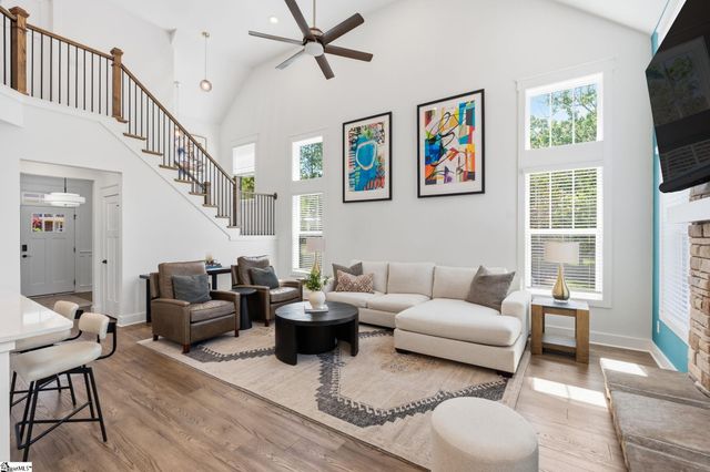 9 Compton Drive, Greenville, SC 29615