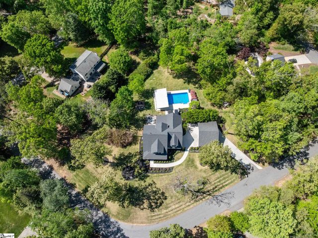 9 Compton Drive, Greenville, SC 29615