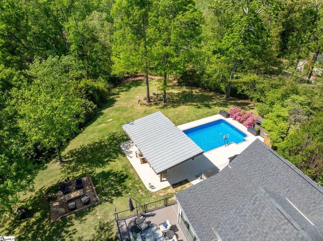 9 Compton Drive, Greenville, SC 29615