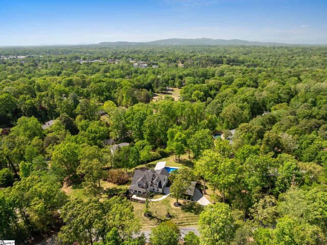 9 Compton Drive, Greenville, SC 29615