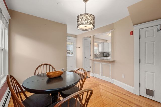 194 College Farm Rd, Waltham, MA 02451