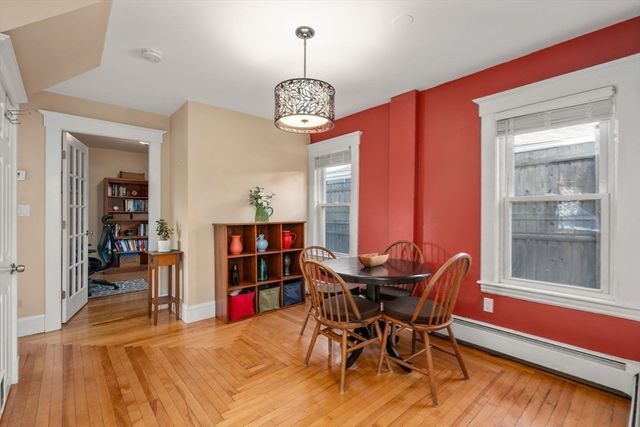 194 College Farm Rd, Waltham, MA 02451