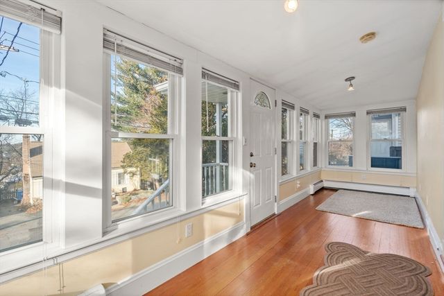 194 College Farm Rd, Waltham, MA 02451