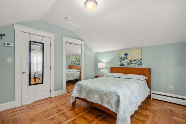 194 College Farm Rd, Waltham, MA 02451