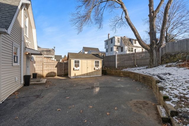 194 College Farm Rd, Waltham, MA 02451