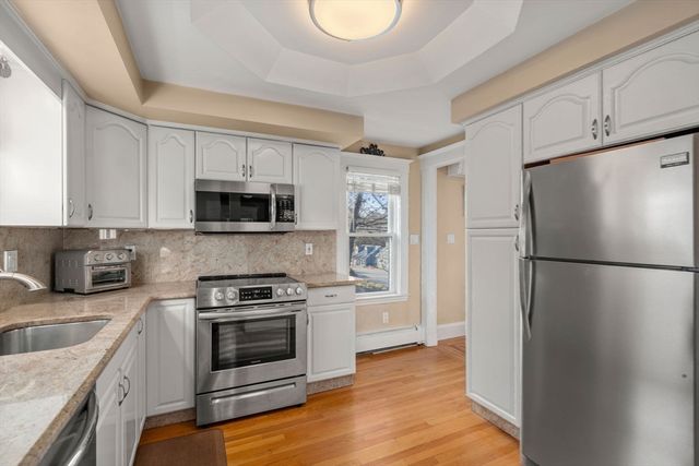 194 College Farm Rd, Waltham, MA 02451