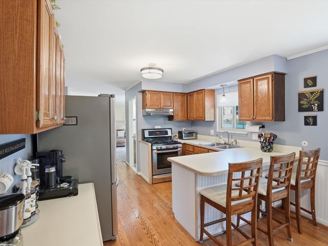 4112 Thorney Drive, Shelby Twp, MI 48316
