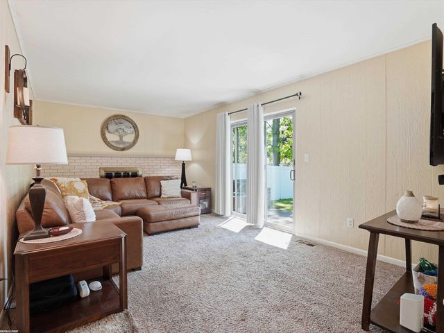 4112 Thorney Drive, Shelby Twp, MI 48316