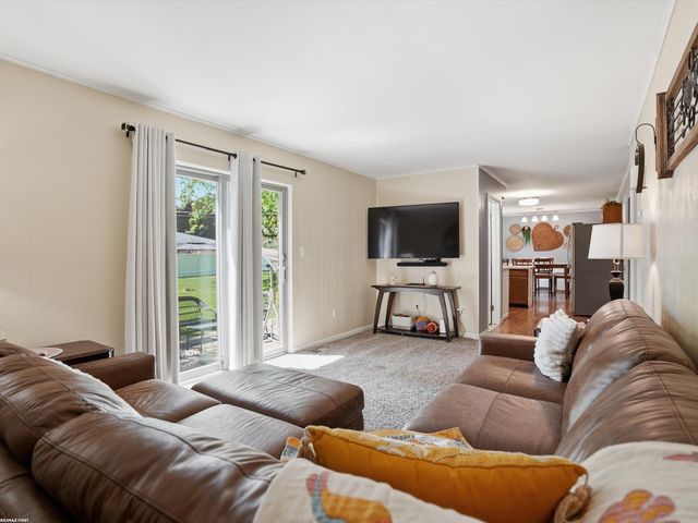 4112 Thorney Drive, Shelby Twp, MI 48316