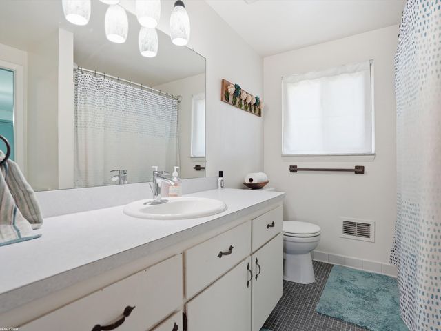 4112 Thorney Drive, Shelby Twp, MI 48316