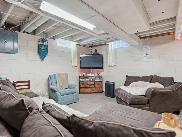 4112 Thorney Drive, Shelby Twp, MI 48316