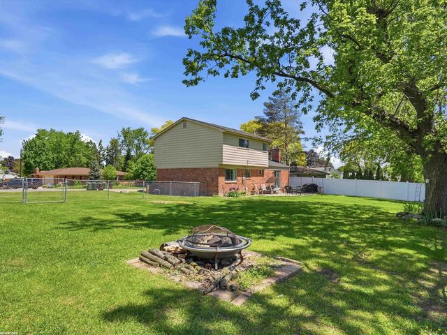 4112 Thorney Drive, Shelby Twp, MI 48316