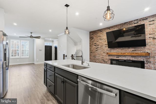 18091 RED CEDAR RD, Dumfries, VA 22026