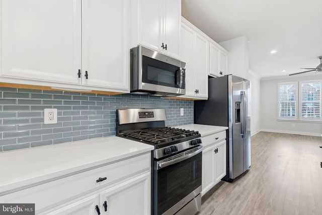 18091 RED CEDAR RD, Dumfries, VA 22026