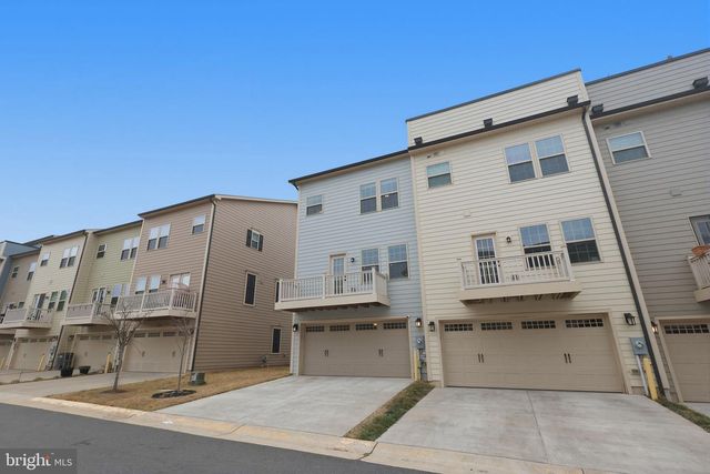 18091 RED CEDAR RD, Dumfries, VA 22026