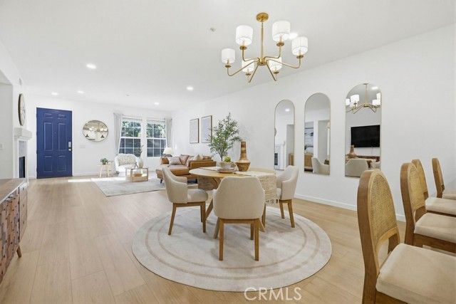 6 Idyllwild 10, Irvine, CA 92602