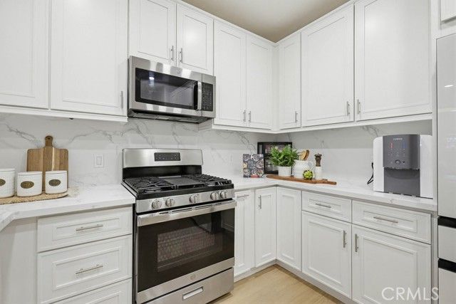 6 Idyllwild 10, Irvine, CA 92602