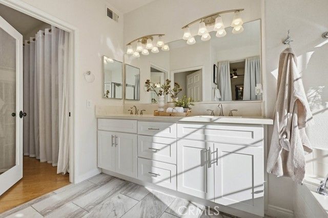 6 Idyllwild 10, Irvine, CA 92602