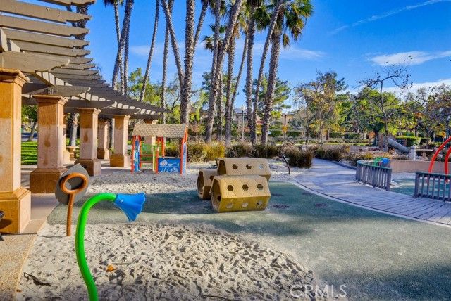 6 Idyllwild 10, Irvine, CA 92602