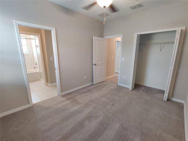 31576 BLUE PASSING LOOP, Wesley Chapel, FL 33545