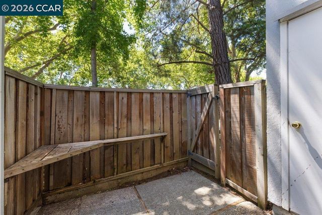 401 Old Orchard Ct, Danville, CA 94526