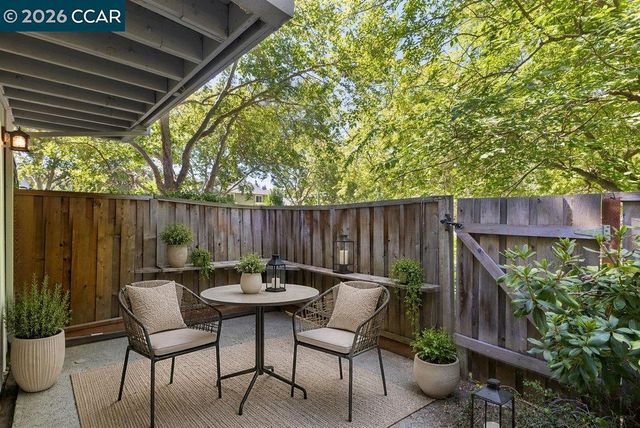 401 Old Orchard Ct, Danville, CA 94526