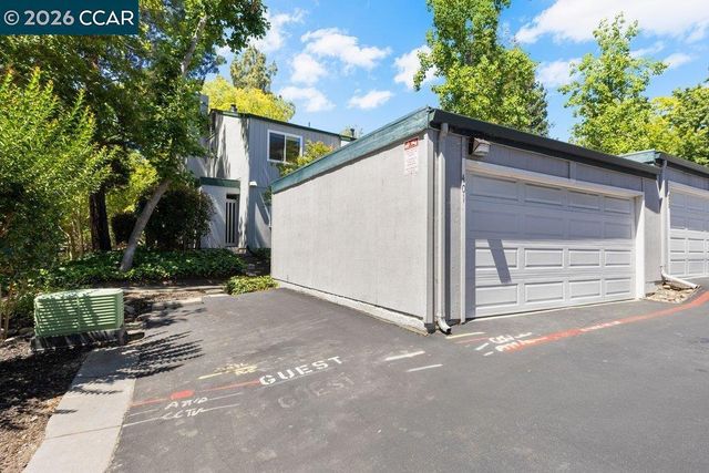 401 Old Orchard Ct, Danville, CA 94526