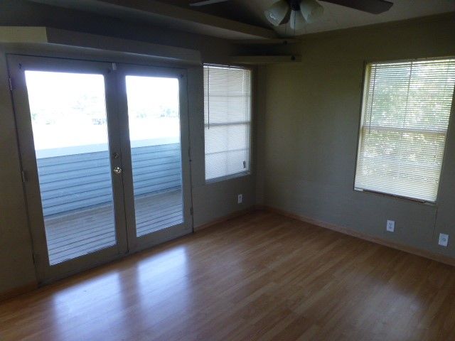 130 Lakeview Trail, Weatherford, TX 76087