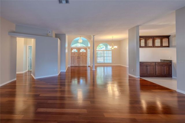 9159 HIGHLAND RIDGE WAY, Tampa, FL 33647