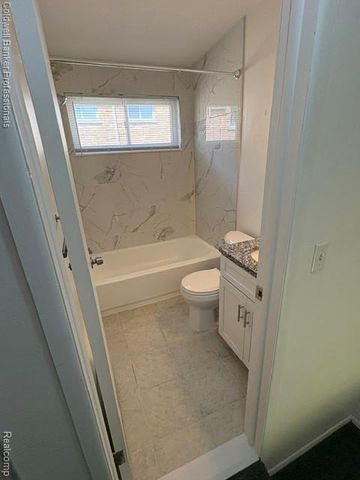 620 E Lincoln Avenue 5, Royal Oak, MI 48067