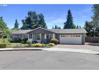 1266 KENRAY Loop, Springfield, OR 97477