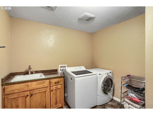2025 Sw 139TH Ave, Beaverton, OR 97005